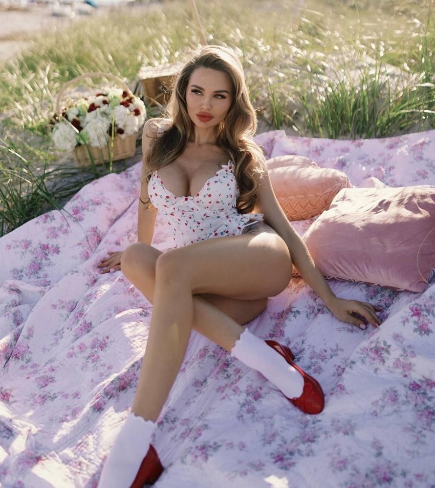 Индивидуалка Лорочка главное фото в городе Будённовск 